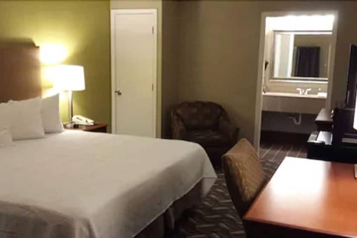 Room 13 of 43