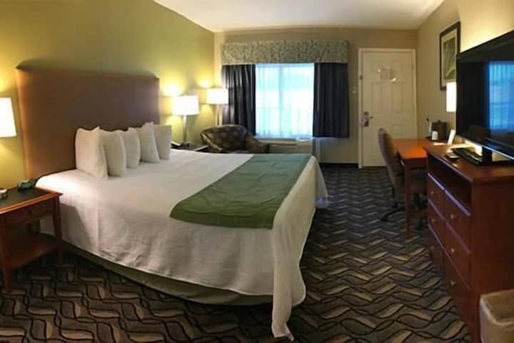 Room 18 of 43
