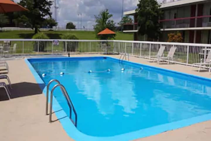 Pool 34 of 43